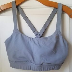 Under Armour Size Medium High Impact Sports Bra